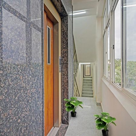 Super Townhouse 1096 Hotel Redfox Nungambakkam Near Apollo & Shankar Nethralaya Hospital Ченай Екстериор снимка