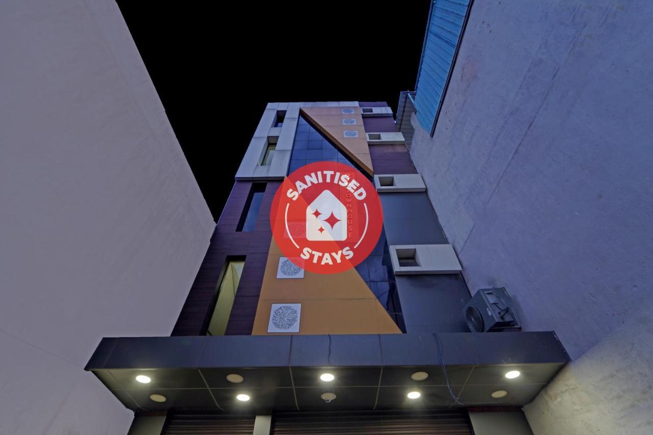 Super Townhouse 1096 Hotel Redfox Nungambakkam Near Apollo & Shankar Nethralaya Hospital Ченай Екстериор снимка