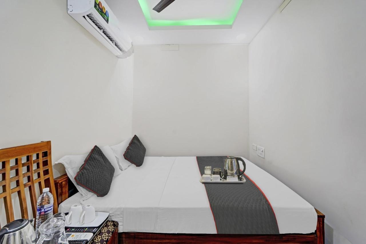 Super Townhouse 1096 Hotel Redfox Nungambakkam Near Apollo & Shankar Nethralaya Hospital Ченай Екстериор снимка