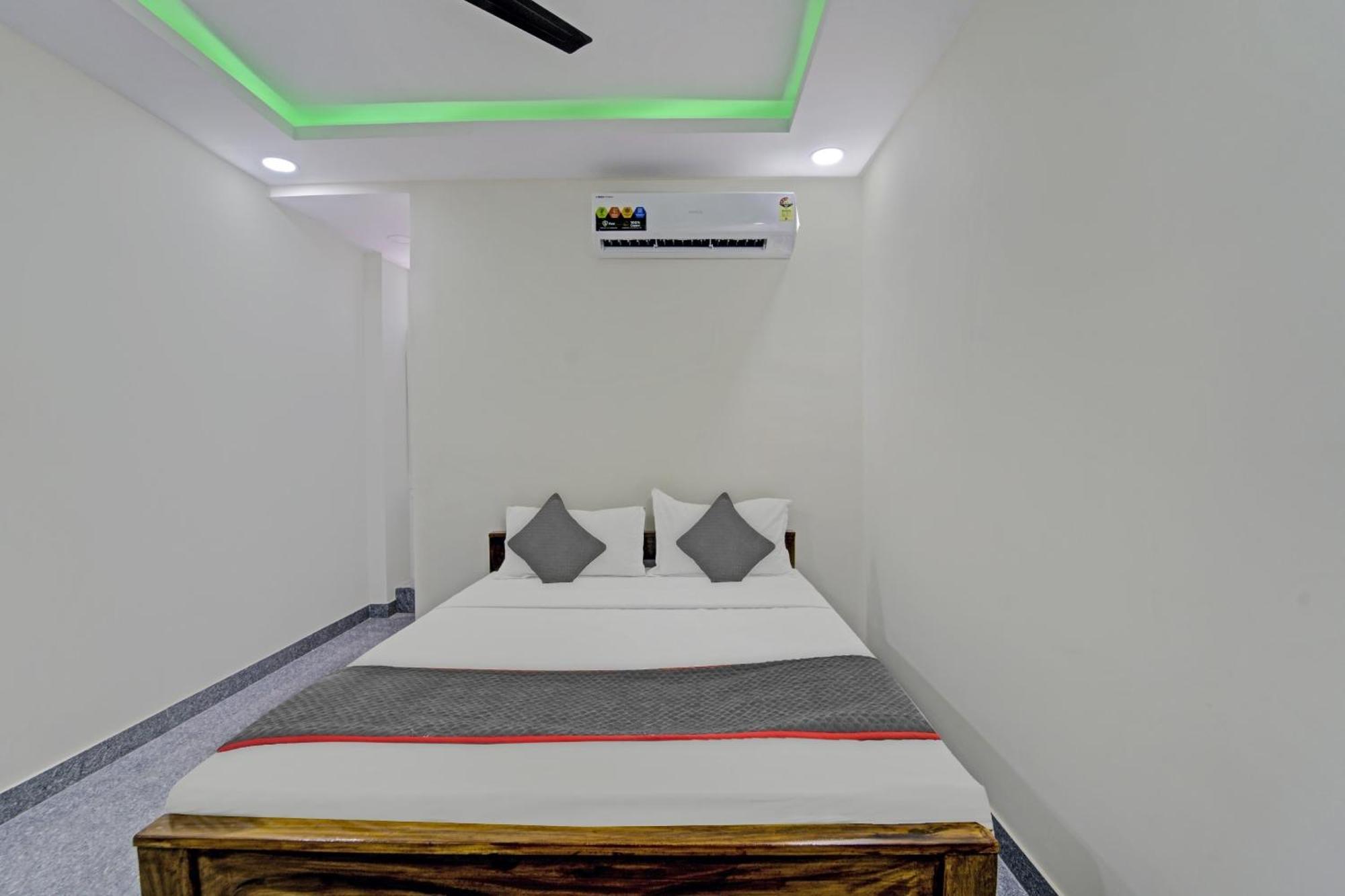 Super Townhouse 1096 Hotel Redfox Nungambakkam Near Apollo & Shankar Nethralaya Hospital Ченай Екстериор снимка