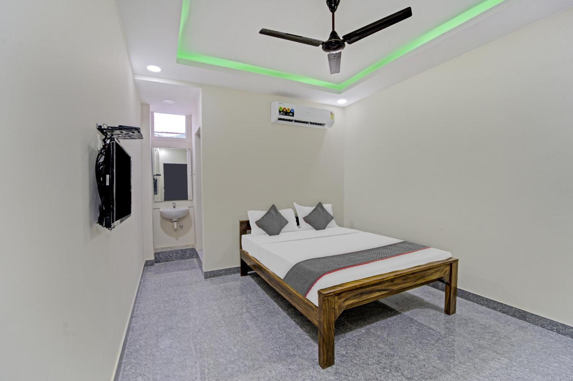 Super Townhouse 1096 Hotel Redfox Nungambakkam Near Apollo & Shankar Nethralaya Hospital Ченай Екстериор снимка